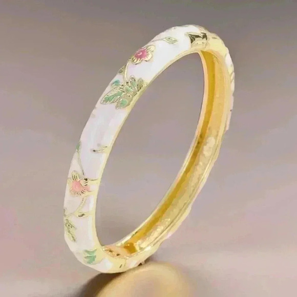 Flower Enamel Cloisonne Bracelet Bangle in White Base - Picture 1 of 9